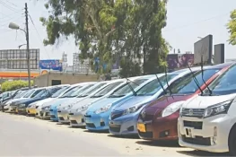 حکومت کا استعمال شدہ گاڑیوں کی درآمد پر پابندیاں عائد کرنے کا فیصلہ