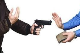 سرگودھا روڈ پر دن دہاڑے ڈکیتی، 3 لاکھ 75 ہزار روپے اور موبائل فون چھین لیا گیا