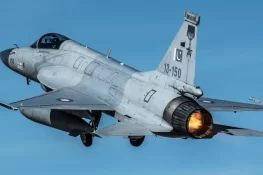 پاکستانی لڑاکا طیاروں کی آذربائیجان تک نان اسٹاپ فلائٹ، دورانِ پرواز ایندھن کی فراہمی کا کامیاب مظاہرہ