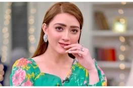 شاہ رخ خان کے ساتھ بھی کام کی آفر ملے تو بھارت نہیں جاؤں گی، مومنہ اقبال