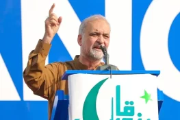 نوجوانوں کو جاہل نہیں بننے دیں گے بلکہ علم کی شمع جلائیں گے: حافظ نعیم الرحمان