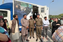 ڈی پی او طارق عزیز سندھو کا پنجاب یونیورسٹی جہلم کیمپس میں موبائل پولیس یونٹ کا تعارفی پروگرام