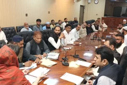 گجرات: ڈپٹی کمشنر نورالعین قریشی کی زیر صدارت انسداد اسموگ اقدامات پر اہم اجلاس