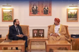 چوہدری سالک حسین کی عمانی وزیرِ لیبر سے ملاقات، پاکستانیوں کے لیے مزید ویزوں کے اجرا پر بات چیت