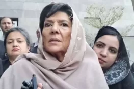 علیمہ خان کے وارنٹ گرفتاری جاری، عدالت کا 11 اکتوبر کو پیش کرنے کا حکم