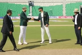 پہلا ٹیسٹ: پاکستان کا جنوبی افریقہ کے خلاف ٹاس جیت کر پہلے بیٹنگ کا فیصلہ