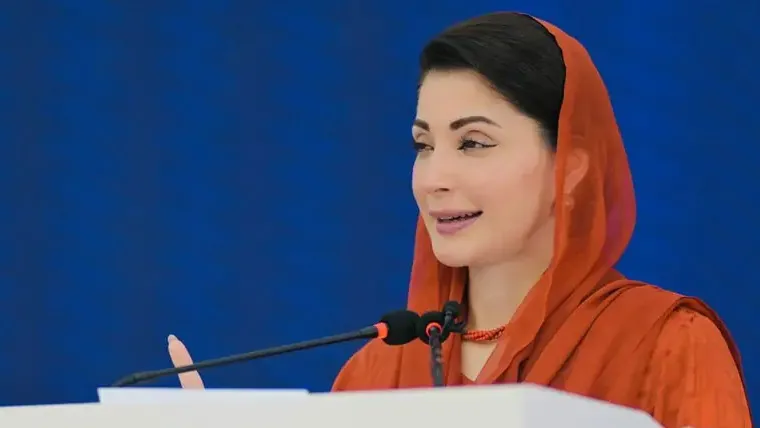 913819_95710099 ہیپی برتھ ڈے: مریم نواز نے زندگی کی 52 بہاریں دیکھ لیں