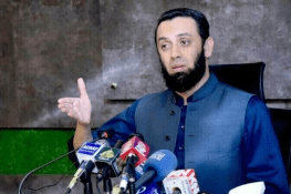 عوام نے احتجاج کی کال مسترد کردی، ملک میں امن و استحکام بحال ہے: عطا تارڑ