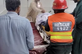 ڈومیلی کے قریب بس اور موٹر سائیکل میں تصادم، خاتون جاں بحق