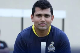 جس کی ٹی ٹوئنٹی ٹیم میں جگہ نہیں بنتی، اسے کپتان بنادیا گیا: کامران اکمل