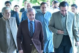 وزیراعظم شہباز شریف کی آزاد کشمیر میں قیادت کی تبدیلی پر مشاورت، پیپلز پارٹی کو بھی اعتماد میں لے لیا گیا
