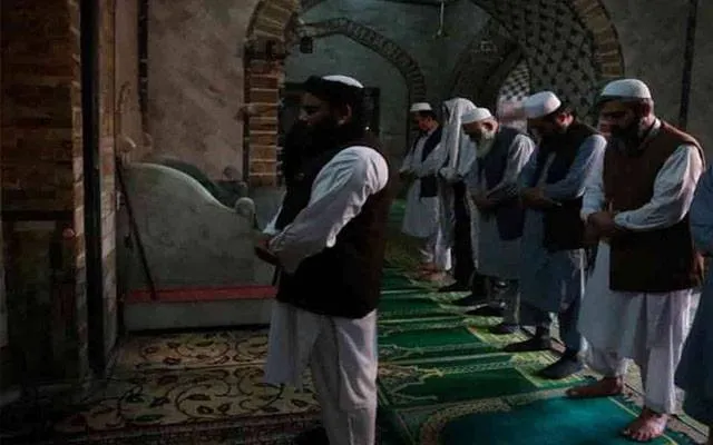news-1761564165-7753 پنجاب میں اماموں کے لیے پہلی مرتبہ سرکاری وظیفہ مقرر