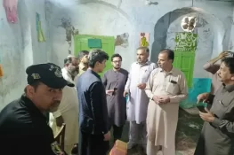 پشاور میں تاریخی دارالمساکین کو خالی کروا لیا گیا؛ محکمہ اوقاف نے عمارت سیل کردی