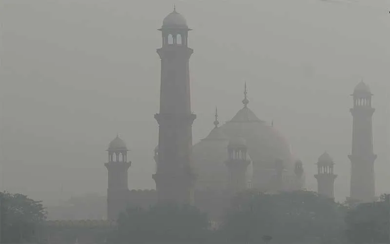 smog-lahore لاہور ایک بار پھر دنیا کے آلودہ ترین شہروں میں سرفہرست