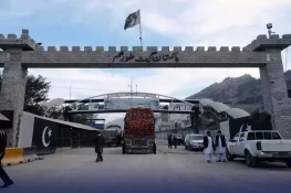 پاک افغان کشیدگی شدت اختیار کر گئی، طورخم بارڈر مکمل طور پر بند