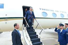 وزیراعظم شہباز شریف وطن واپس پہنچ گئے
