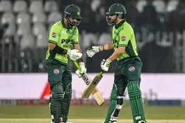 پہلا ون ڈے: پاکستان کا سری لنکا کے لیے 300 رنز کا ہدف