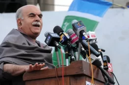 اپوزیشن اتحاد کے سربراہ اچکزئی 27 ویں ترمیم پر نواز شریف اور زرداری کو خط لکھیں گے