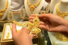 ملک میں سونے کی قیمت میں بڑی اضافے کا رجحان: فی تولہ 5,900 روپے مہنگا
