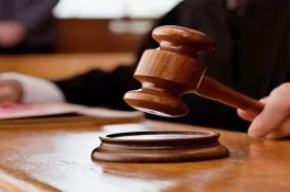 پسند کی شادی کا کیس: لڑکی کے مُکرنے پر عدالت نے نوجوان پر 50 ہزار روپے جرمانہ عائد کردیا