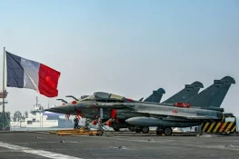 یوکرین کا بڑا دفاعی قدم: فرانس سے 100 رافیل جنگی طیارے خریدنے کا معاہدہ