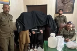 گجرات پولیس کی بڑی کارروائی: شراب کی چالو بھٹی پکڑی گئی، ملزم گرفتار