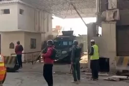 پشاور: ایف سی ہیڈکوارٹر پر خودکش حملہ، 3 دہشتگرد مارے گئے، 3 اہلکار شہید