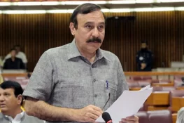 طارق فضل کا بیان: عمران خان کی صحت سے متعلق سوشل میڈیا کی خبریں جھوٹ پر مبنی ہیں