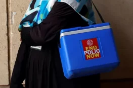 لاہور میں پولیو ٹیم پر خواتین کا حملہ، پولیو ورکر شدید زخمی