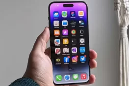 موبائل فونز سے پی ٹی اے ٹیکس ختم کیا جائے، علی قاسم گیلانی نے قائمہ کمیٹی برائے خزانہ کو خط لکھ دیا