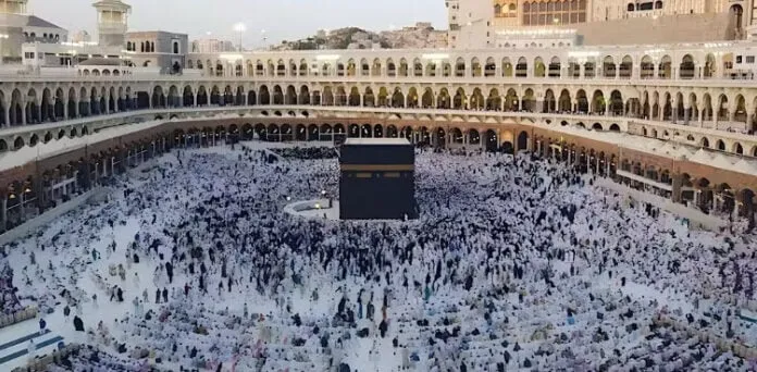 Ummrah سعودی عرب نے عمرہ ویزا کی مدتِ کار 3 ماہ سے کم کر کے ایک ماہ کر دی