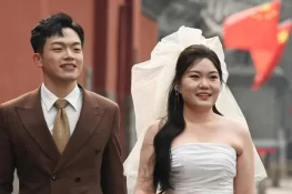 چین میں 31 دسمبر تک شادی رجسٹر کرانے والے جوڑوں کے لیے کیش واؤچرز کا اعلان