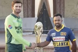 ون ڈے سیریز کے پہلے میچ میں پاکستان کی سری لنکا کے خلاف بیٹنگ جاری