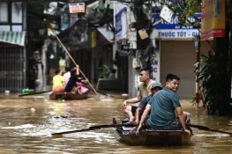 ویتنام میں سیلاب سے ہلاکتوں کی تعداد 90 تک پہنچ گئی