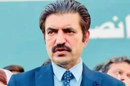 پی ٹی آئی عملاً علیمہ خان کے کنٹرول میں جا چکی ہے: شیر افضل مروت