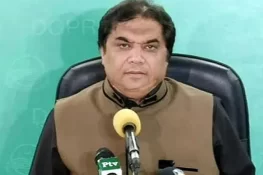 خواجہ آصف کو جنرل باجوہ پر گفتگو سے گریز کرنا چاہیے: حنیف عباسی