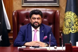 پی ٹی آئی سے بات چیت کا وقت ختم ہو چکا، ترقی کے مخالفین سے کوئی مفاہمت نہیں: گورنر سندھ