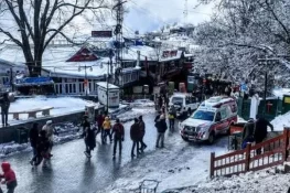 سال نو پر مری میں دفعہ 144 نافذ، صرف فیملیز کو داخلے کی اجازت