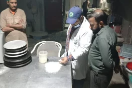 گجرات میں پنجاب فوڈ اتھارٹی کی کارروائیاں، متعدد دکانوں کو نوٹس اور جرمانے عائد