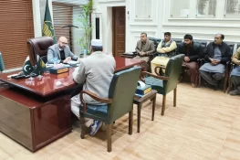 جہلم: وزیر اعلیٰ پنجاب کی اوپن ڈور پالیسی کے تحت ڈپٹی کمشنر کا روزانہ کھلی کچہری کا انعقاد