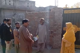 اسسٹنٹ کمشنر سوہاوہ کا گھر گھر کوڑا اٹھانے کے نظام کا معائنہ، صفائی میں غفلت برداشت نہ کرنے کی ہدایت