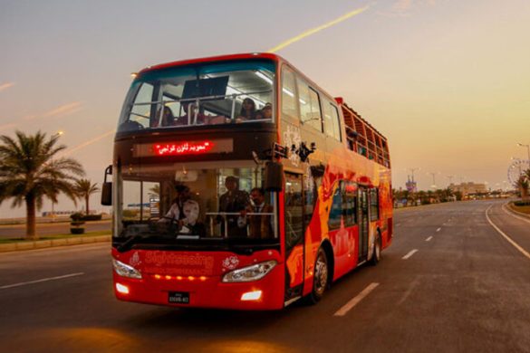 کراچی میں عوامی ٹرانسپورٹ کا نیا دور، کل سے ڈبل ڈیکر بس سروس شروع