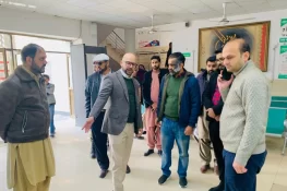 ڈپٹی کمشنر جہلم میر رضا اوزگن کا ڈی ایچ کیو ہسپتال کا تفصیلی دورہ، طبی سہولیات کا جائزہ