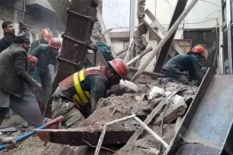منڈی بہاؤالدین: مکان کی چھت گرنے سے 3 افراد جاں بحق، ایک زخمی