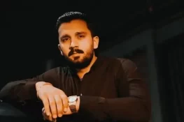 برطانیہ نے پاکستانی یوٹیوبر رجب بٹ کو ملک بدر کردیا