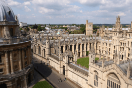 برطانوی جامعات نے پاکستانی و بنگلادیشی طلبہ کے داخلے روک دیے