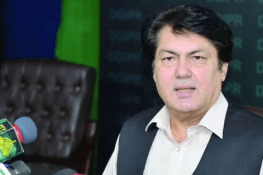 ملک میں اسٹیبلشمنٹ کے بغیر سیاست کرنا ممکن نہیں: بیرسٹر سیف