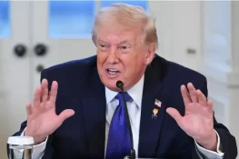 ایران میں مداخلت کا مطلب فوجی کارروائی نہیں: ٹرمپ