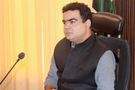 سانحہ گل پلازہ: آخری لاپتا فرد کی تلاش تک عمارت گرانے کی اجازت نہیں، ڈی سی ساؤتھ