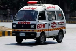 گوادر میں خوفناک ٹریفک حادثہ، مسافر کوچ الٹ گئی، 9 افراد جاں بحق